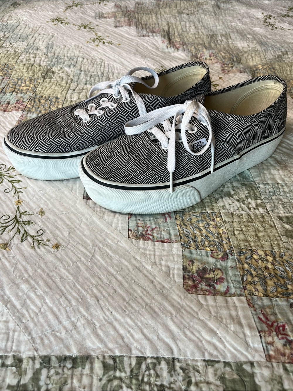 Vans Black & White Geometric Platform Sneakers-Womens 8.5